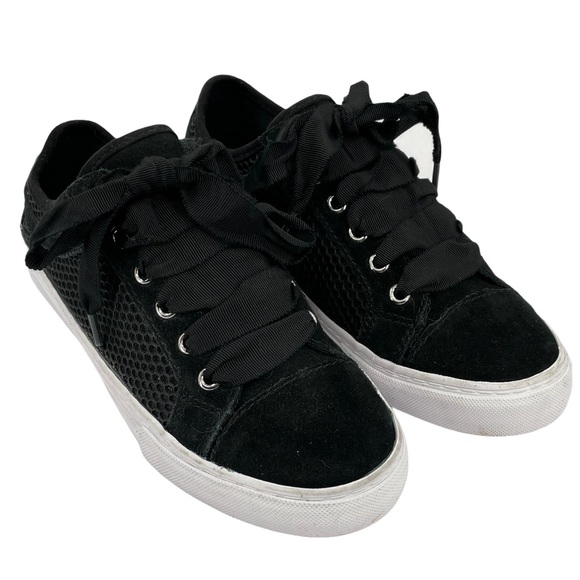 ISAAC MIZRAHI LIVE Lizard Lace Up Sneakers Black - Picture 1 of 9